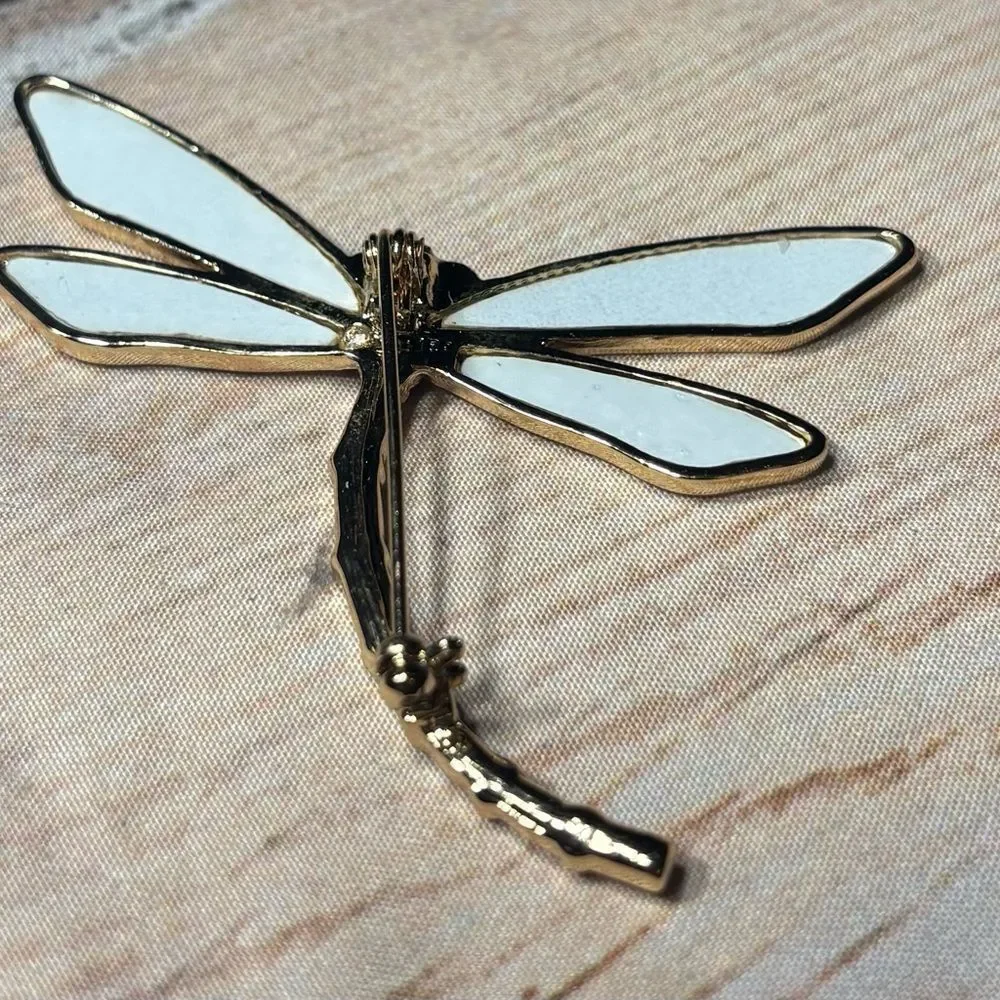 unknown gold tone